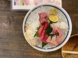 海鮮居酒屋 三ノ宮産直市場 三宮サンキタ通り店