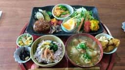 菜つむぎ商店&ポルカドッツ