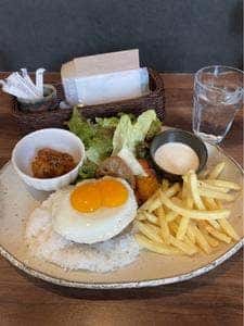 Cafe and gallery 紡ぎ