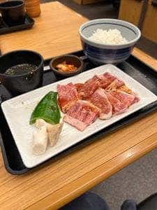 幸せの焼肉食べ放題 かみむら牧場 横浜鶴見駒岡店