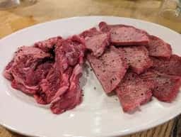 駅前ホルモン焼肉酒場 寿々屋