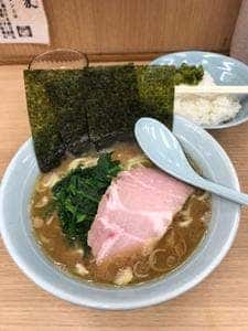 横浜家系ラーメン 武蔵家 明大前店