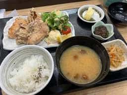 ごはんと。朝霞店