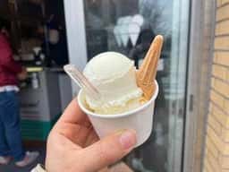 Tomihisa Ice Cream