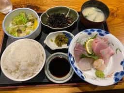 魚屋と食事処 いかざき