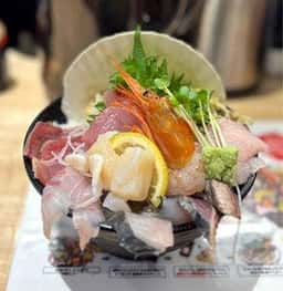 どんぶり次郎 生田新道店