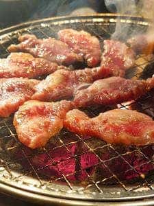 炭火焼肉 肉人 岩田店