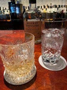 Bar 鳥井