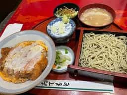 つる岡ひかりが丘店