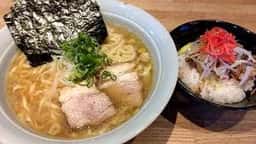 豚骨醤油 三輪