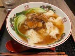 亜細亜楼 爺爺のワンタンと豚バラの店
