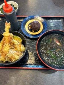 資さんうどん 半道橋店