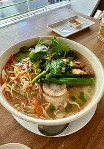 ベトナム南部伝統料理 フーンナム 六本木店