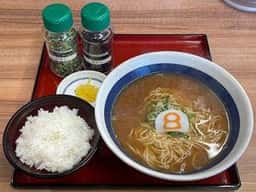 8番らーめん 美川インター店