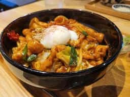 焼肉ホルモンとらや