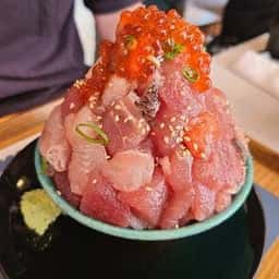 熱海渚町・おさかな丼屋・ビストロ