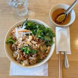 ノムカフェ