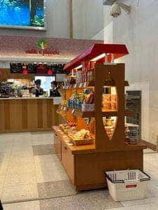 オープンカフェ・ピッコロ