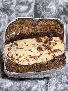 GOLD BAGEL