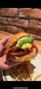 OLU BURGER KYOTO 緑地店