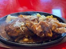 カフェレストラン・カウタウン