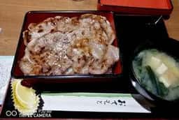炭焼豚肉食堂 豚のまんま