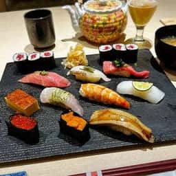 鮨 Yasuke 豊洲千客万来店