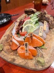 サーモンとエビ 鮮魚旬彩 居酒屋 のらばる 池田店