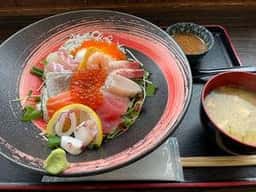 つやざき漁港食堂 空と海