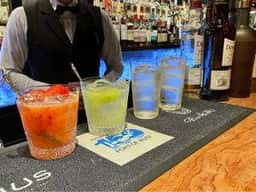 Bar 山谷