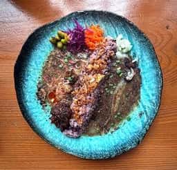 curry hut & petit bistro BAKE