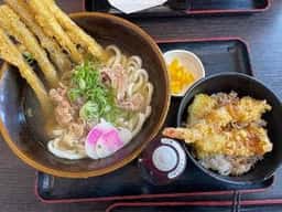 資さんうどん 志免町店