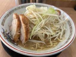 ラーメン豚山 金沢文庫店