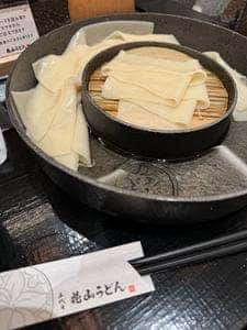 花山うどん 羽田エアポートガーデン店