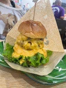 ダイニング＆カフェ ココナツ