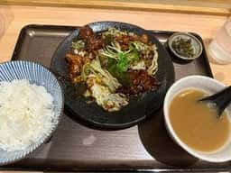 和風回鍋肉専門店だしや。