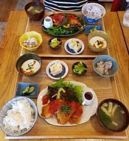 kitchen cafe & bar まこみ