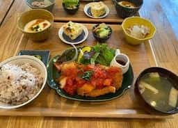 kitchen cafe & bar まこみ