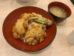 からあげ、定食、丼 がブリチキン。則武新町店