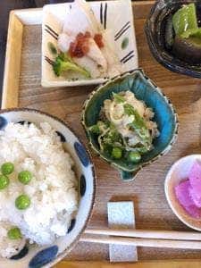 とまり來