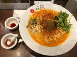 坦々香麺アカナツメ 大手町店