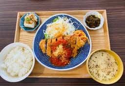 うるまキッチン ネリネ