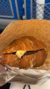 Curly's Croissant TOKYO BAKE STAND