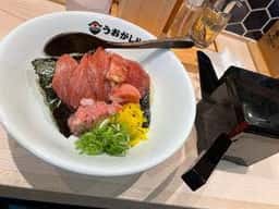 貝・刺身専門店 しらはら みなとみらい一番街