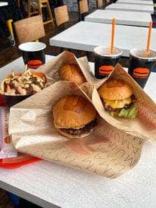 ウマミバーガー 有明ガーデン店