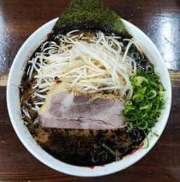 らーめん なんつッ亭 秦野本店