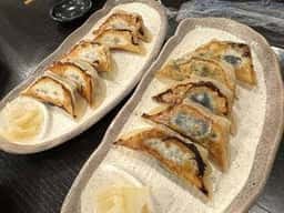 ゴールデン餃子唐揚げ専門店溜池山王店