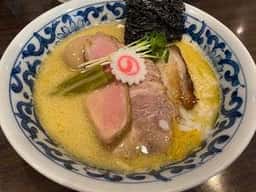 名物よだれ鶏と濃厚鶏白湯麺 MATSURIKA