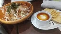 とり焼肉酒場 鶏ん家 春吉店