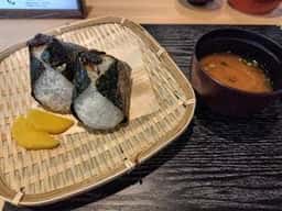 食堂べん